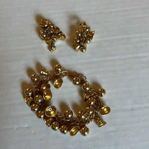 Earring and bracelet set gold tone
